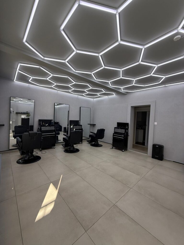 2c8dab49-bb4e-4242-994a-ca093cf6c7f3-2